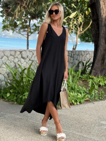 Sukienka trapezowa – czarna