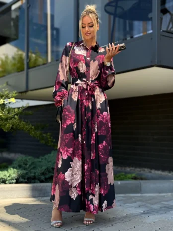 Sukienka ADELE – bordowe kwiaty na czarnym tle Marina